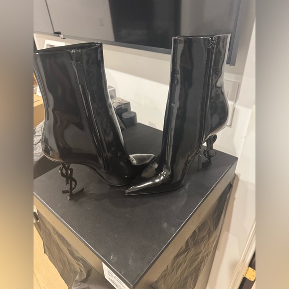 Black YSL Opyum heeled Ankle Boots in patent leather brand new - Picture 12 of 16